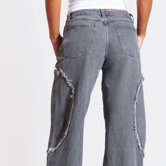 💋 FRAYED JEANS *NEW w/Tags Size 4 - Picture 3 of 8